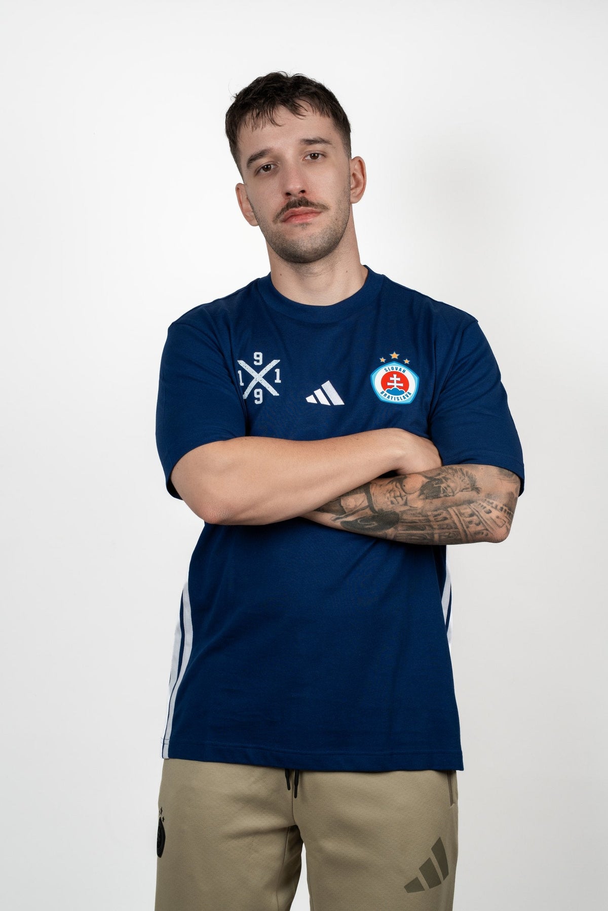 Adidas men's t-shirt dark blue/white