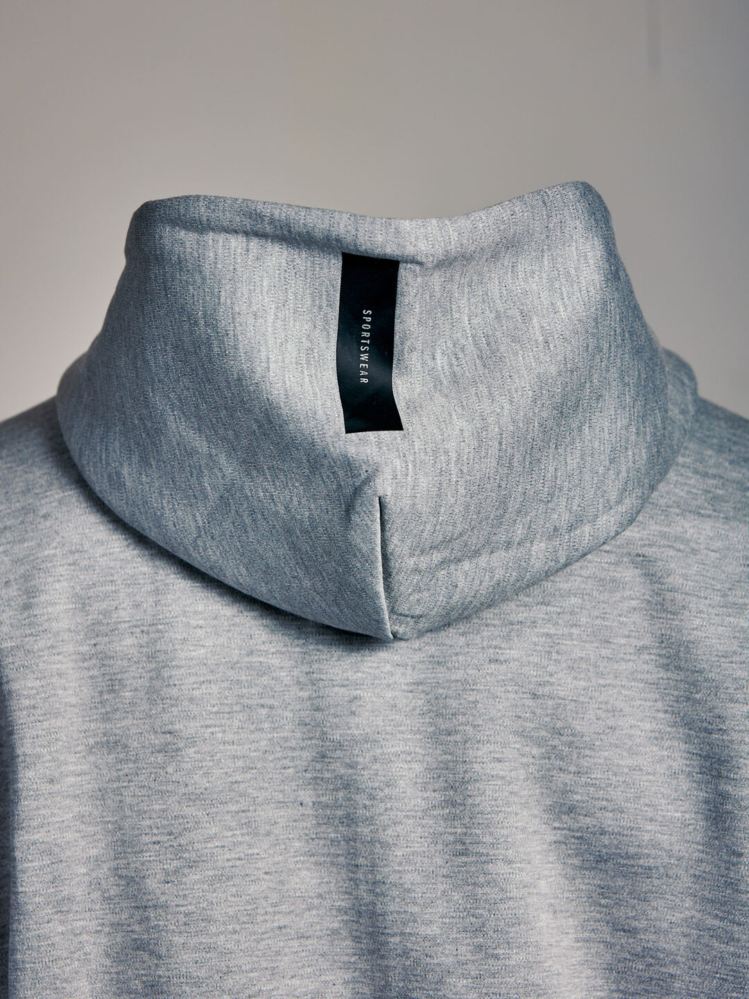 Adidas Herren-Kapuzenjacke mit Reißverschluss, grau mit schwarzem Logo